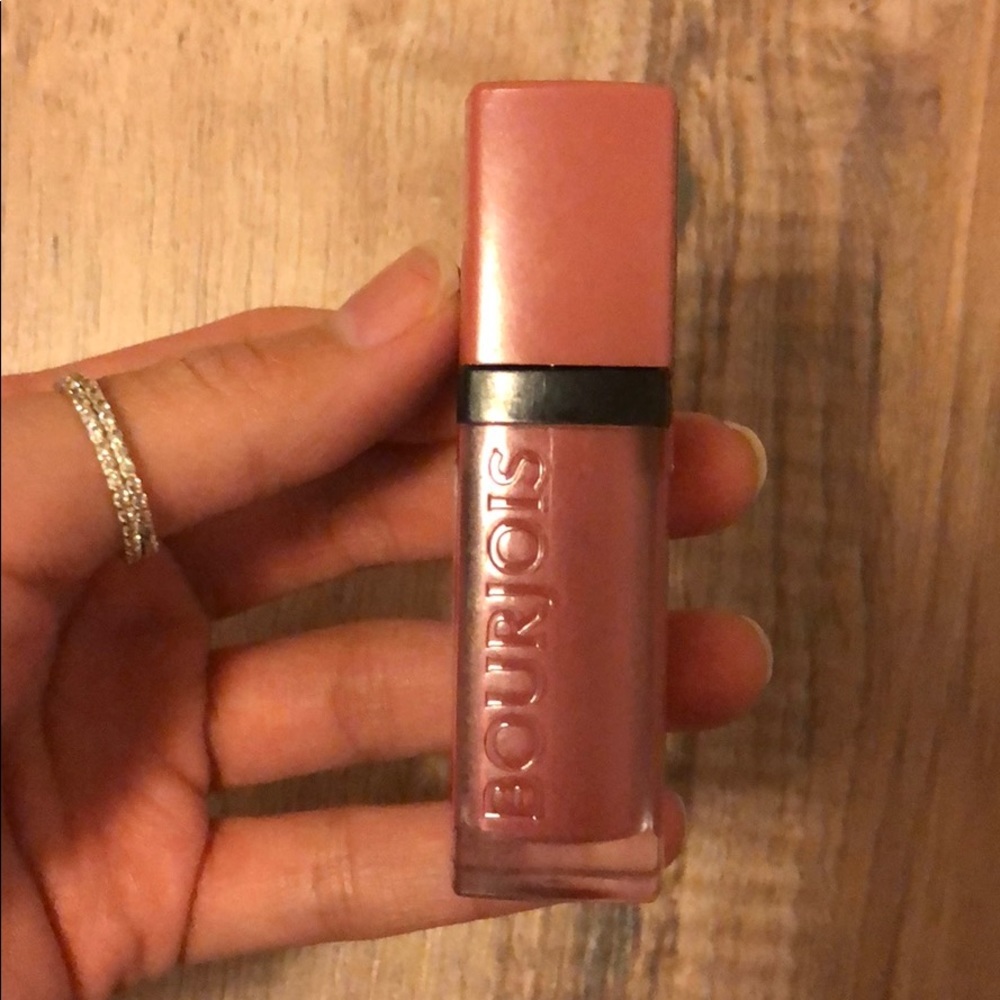 Bourjois Velvet Lipstick